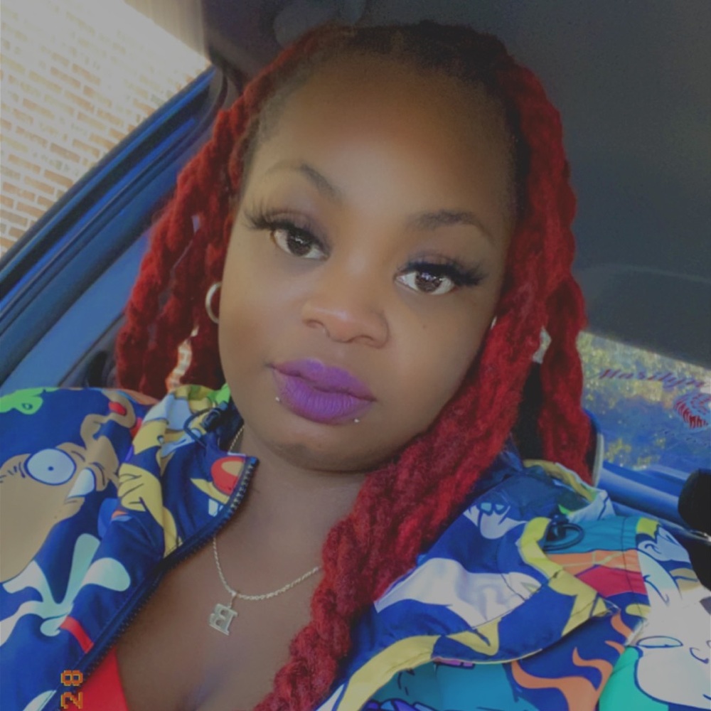 Meet your Posher, Brittney